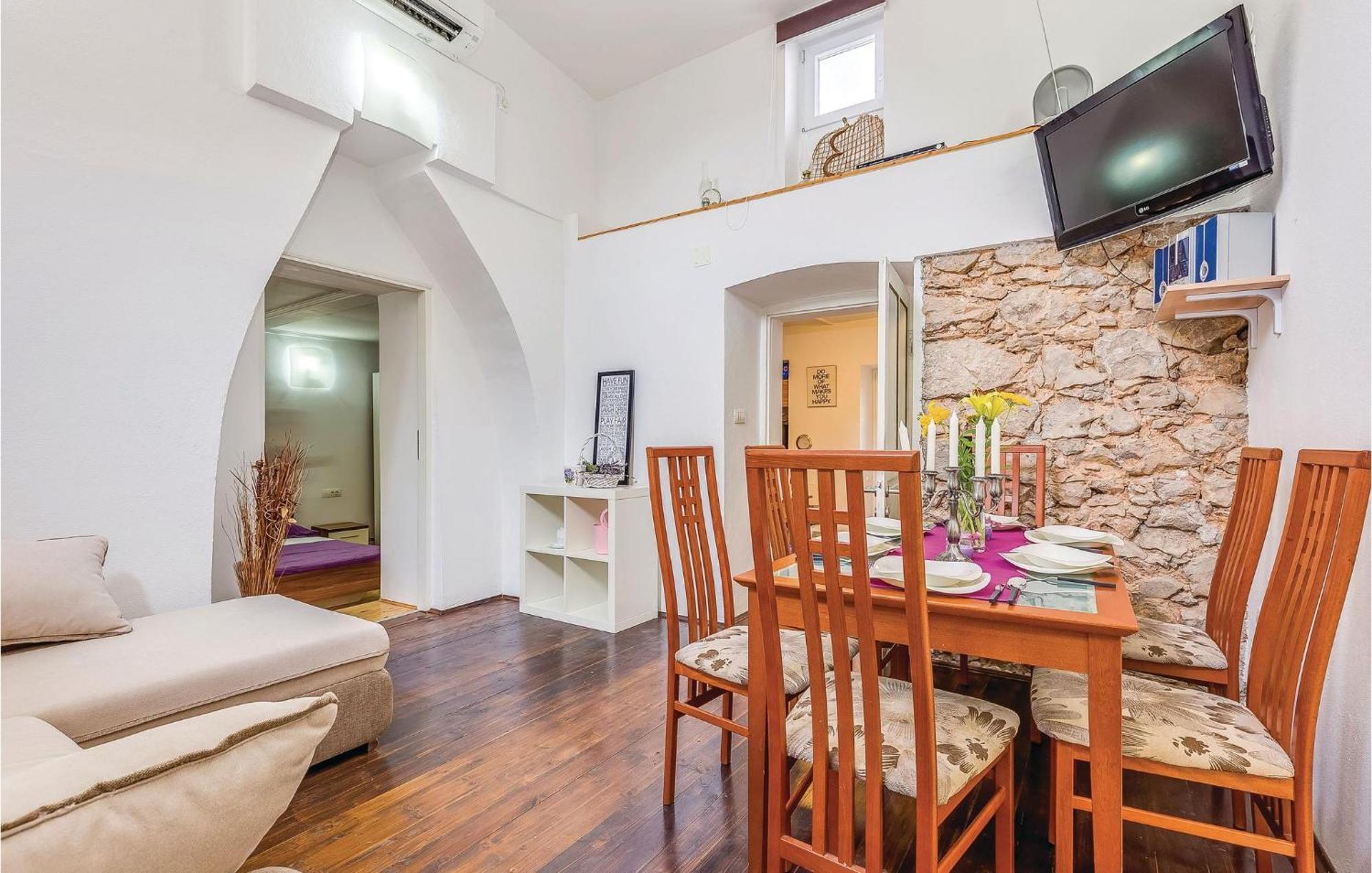 Nice Home In Grmani With Kitchen Šmrika Esterno foto
