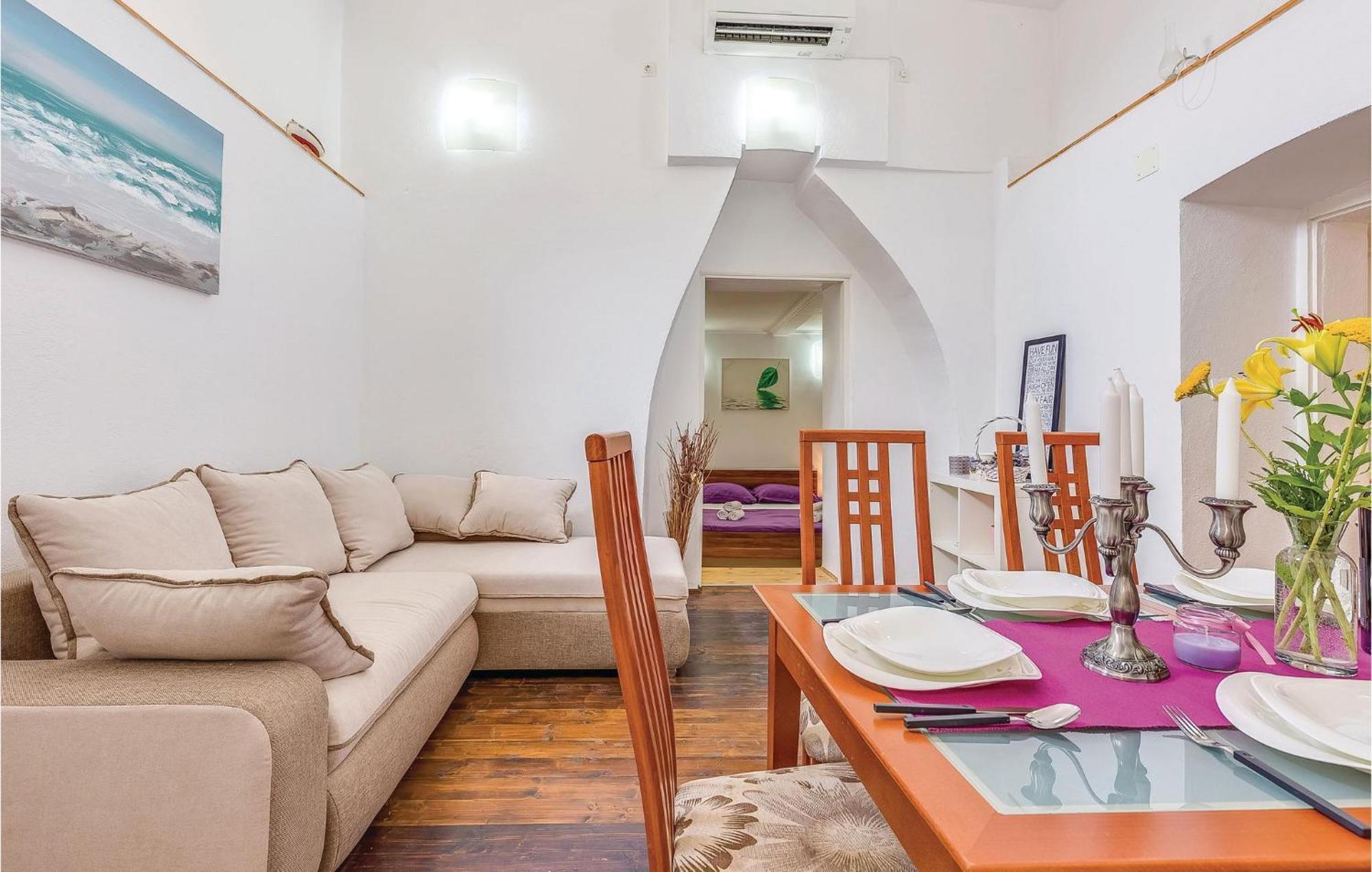 Nice Home In Grmani With Kitchen Šmrika Esterno foto